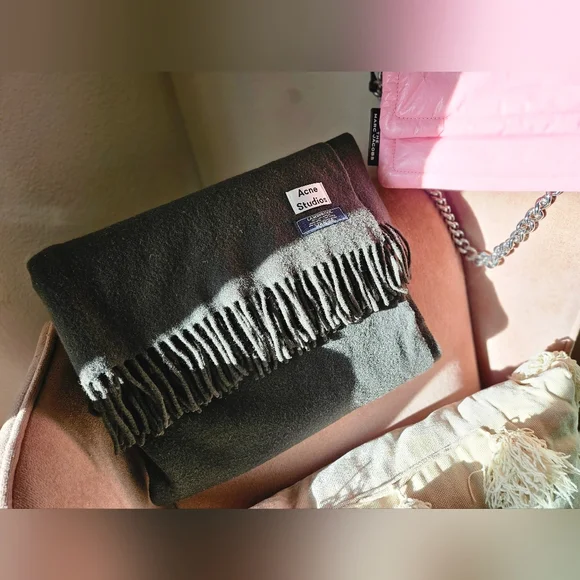 Acne Studios FRINGE WOOL SCARF - OVERSIZED - Picture 1 of 6
